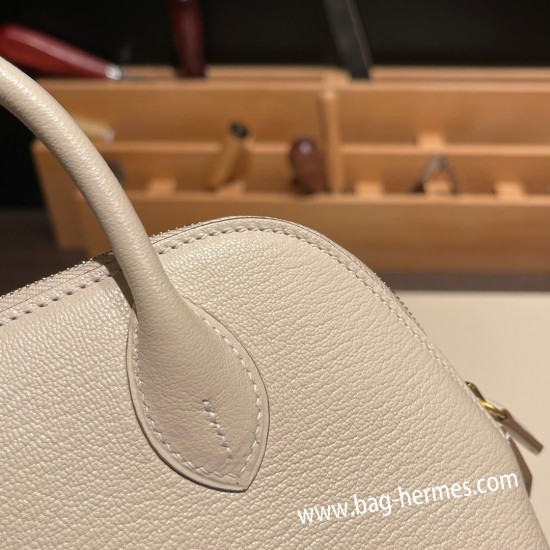 エルメス ボリード ミニ  HERMES Bolide 1923 Miniシェブルミゾル  Chevre クレ10 /Craie   ゴールド金具  bolide-mi018 全手縫い