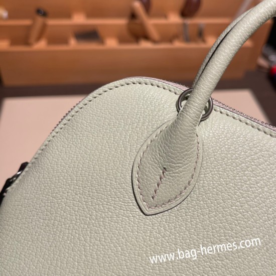 エルメス ボリード ミニ  HERMES Bolide 1923 Miniシェブルミゾル  Chevre ヴェールフィズ 0S vertdeau   シルバー金具  bolide-mi021 全手縫い