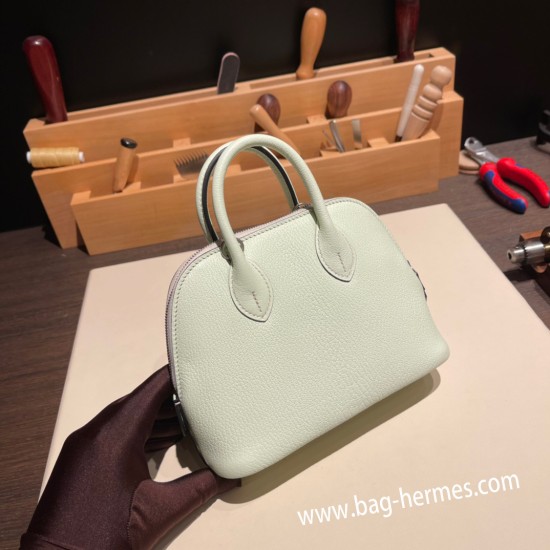 エルメス ボリード ミニ  HERMES Bolide 1923 Miniシェブルミゾル  Chevre ヴェールフィズ 0S vertdeau   シルバー金具  bolide-mi021 全手縫い