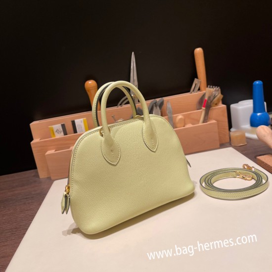 エルメス ボリード ミニ  HERMES Bolide 1923 Miniシェブルミゾル  Chevre モーヴシルベストル R9 /Jaune Bourgeon   ゴールド金具  bolide-mi040 全手縫い