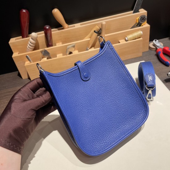 エルメス エヴリンアマゾンTPM Mini Evelyn  トリヨンクレマンス Clemence ブルーエレクトリック 7T/ Blue Electric シルバー金具 Mini Evelyn--010 全手縫い