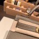 エルメスケリーミニ Kelly bag miniMini Kelly New stock  ヴォーエプソン Epsom エトゥープ 18/Étoupe Grey ゴールド金具 kellymini-088 全手縫い