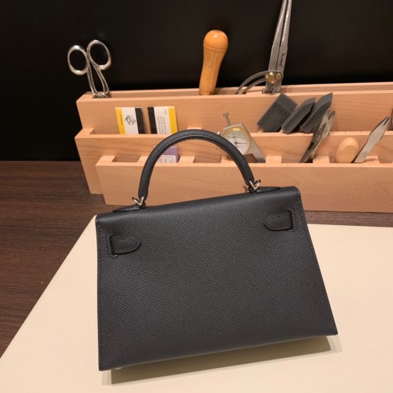 エルメスケリーミニ Kelly bag miniMini Kelly New stock  ヴォーエプソン Epsom ブラック 89/ Black (Noir) シルバー金具 kellymini-093 全手縫い