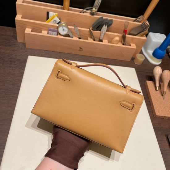 エルメス ポシェットケリー kelly pochette  swift スイフト チャイ 0M/Chai シルバー金具 Pochette--038 全手縫い