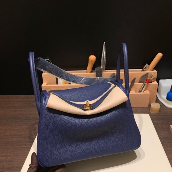 エルメス リンディ26 Clemence トリヨンクレマンス ブルーサフィール 73/ Blue Saphir ゴールド金具 lindy26-042 全手縫い